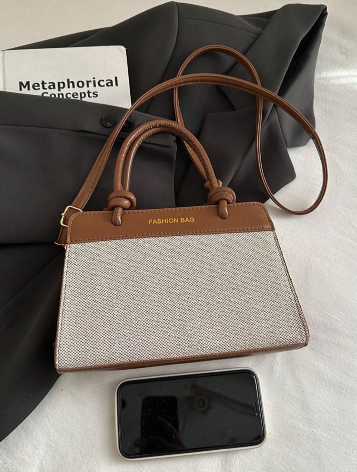 Simple commuter bag