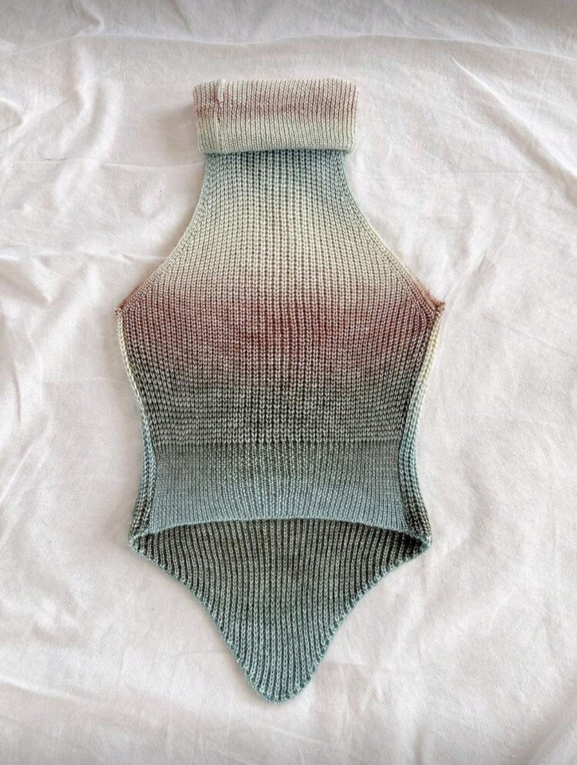 Sleeveless knit Top