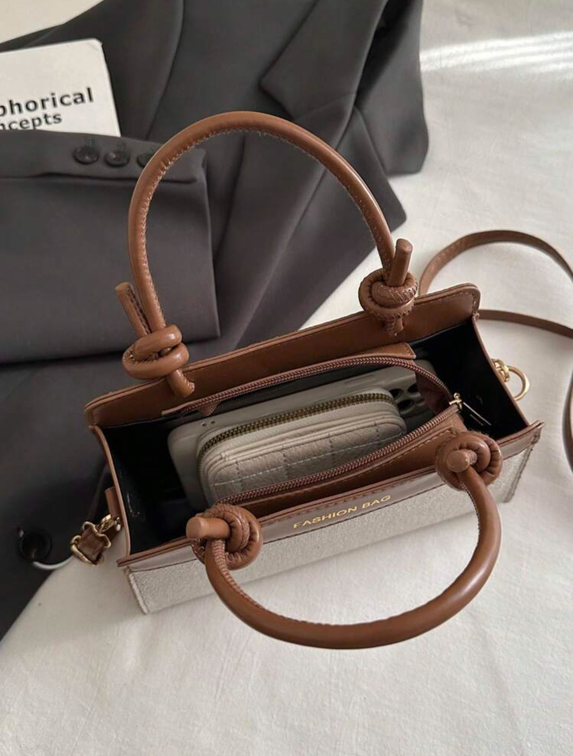 Simple commuter bag