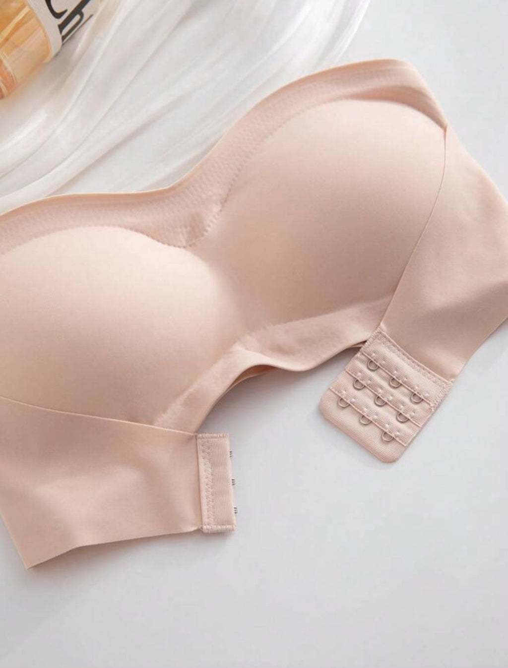 Silicone strapless bra