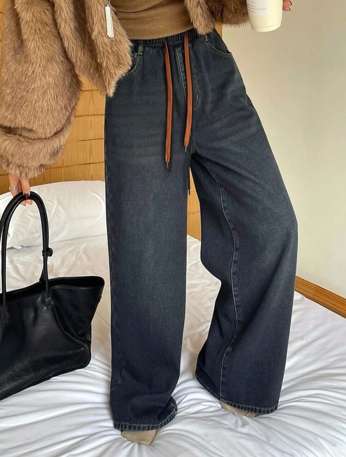 Elastic waist thermal jeans