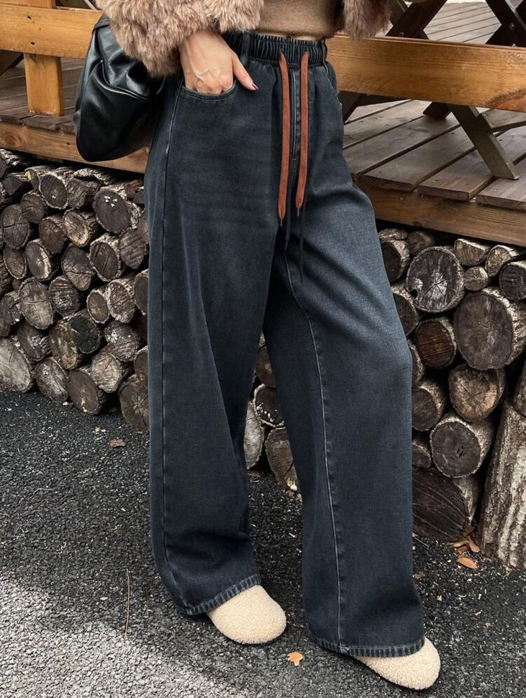 Elastic waist thermal jeans