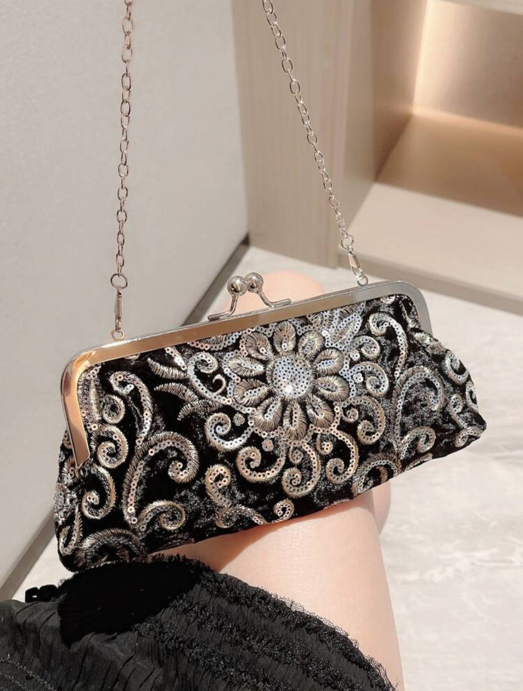Quiet luxury bag