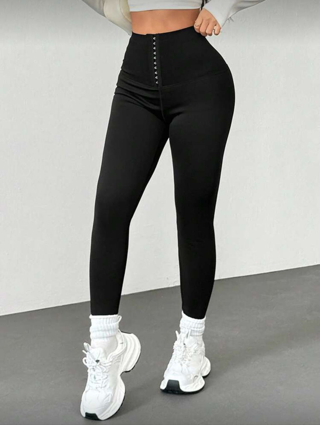 3-Row Button Leggings