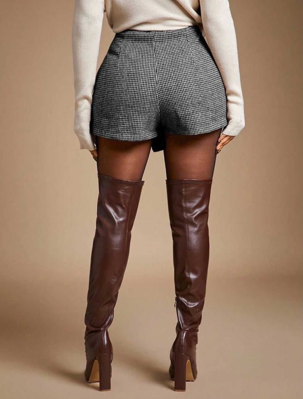 Grey plaid striped skort