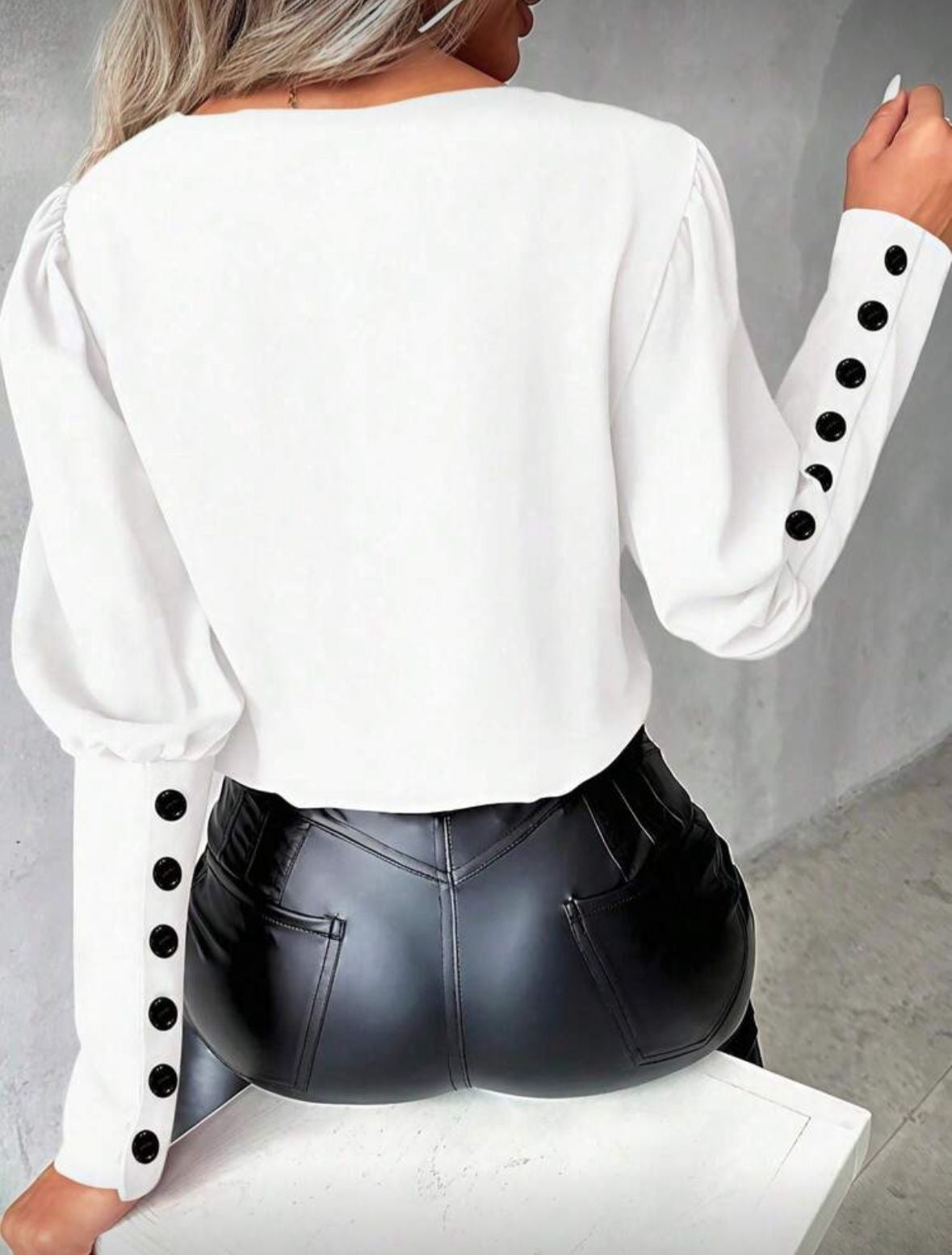 Lantern sleeve blouse